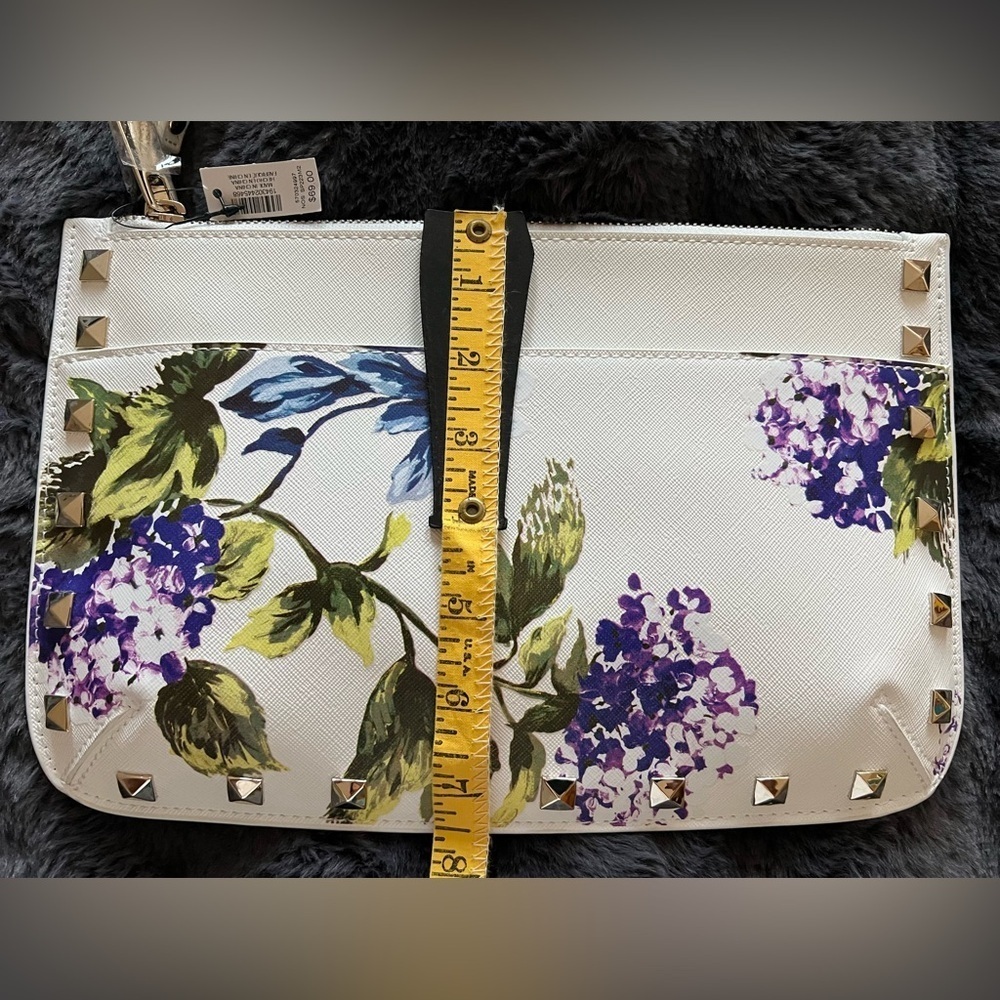 NWT White House Black Market Hydrangea Pouch Wristlet Floral - Picture 8 of 8